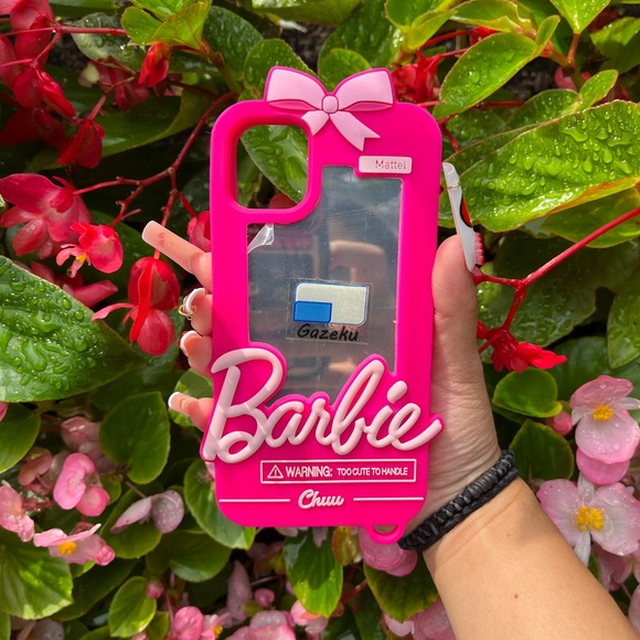 Barbie iPhone case 🎀 - Picture 3 of 10